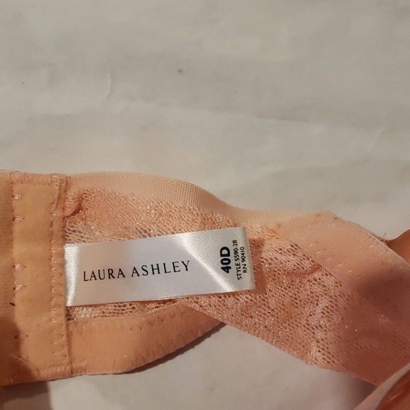 Bra - Picture 4 of 7